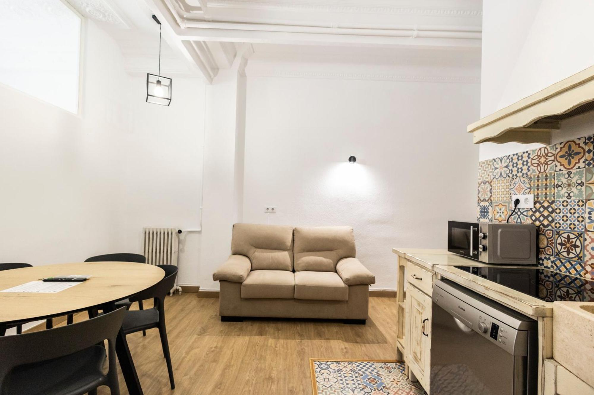 Live In Chianti Apartaments By Concept Flats บาเลนเซีย ภายนอก รูปภาพ
