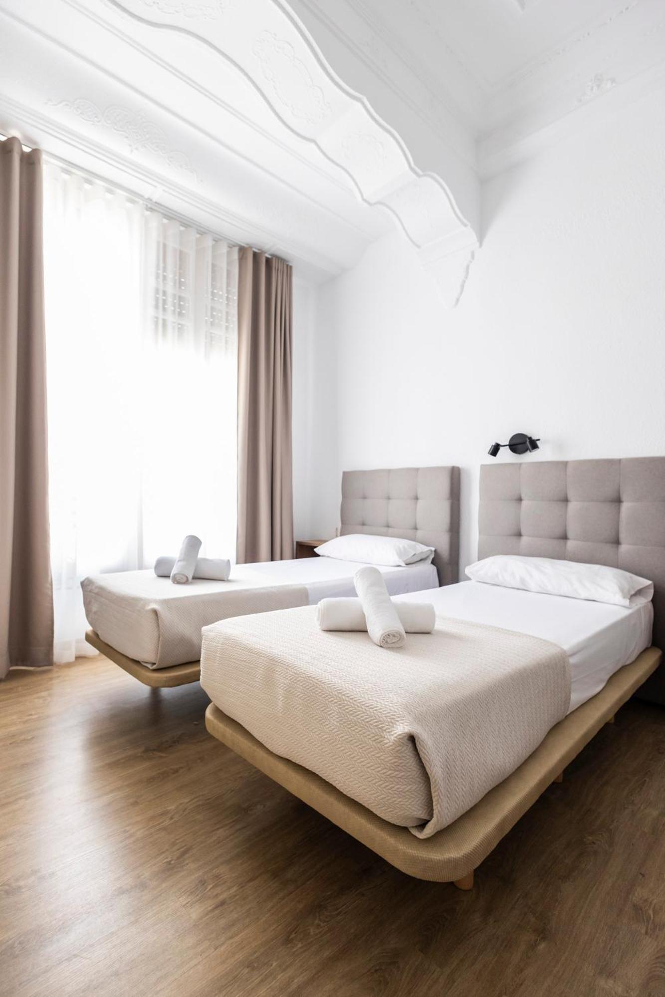 Live In Chianti Apartaments By Concept Flats บาเลนเซีย ภายนอก รูปภาพ