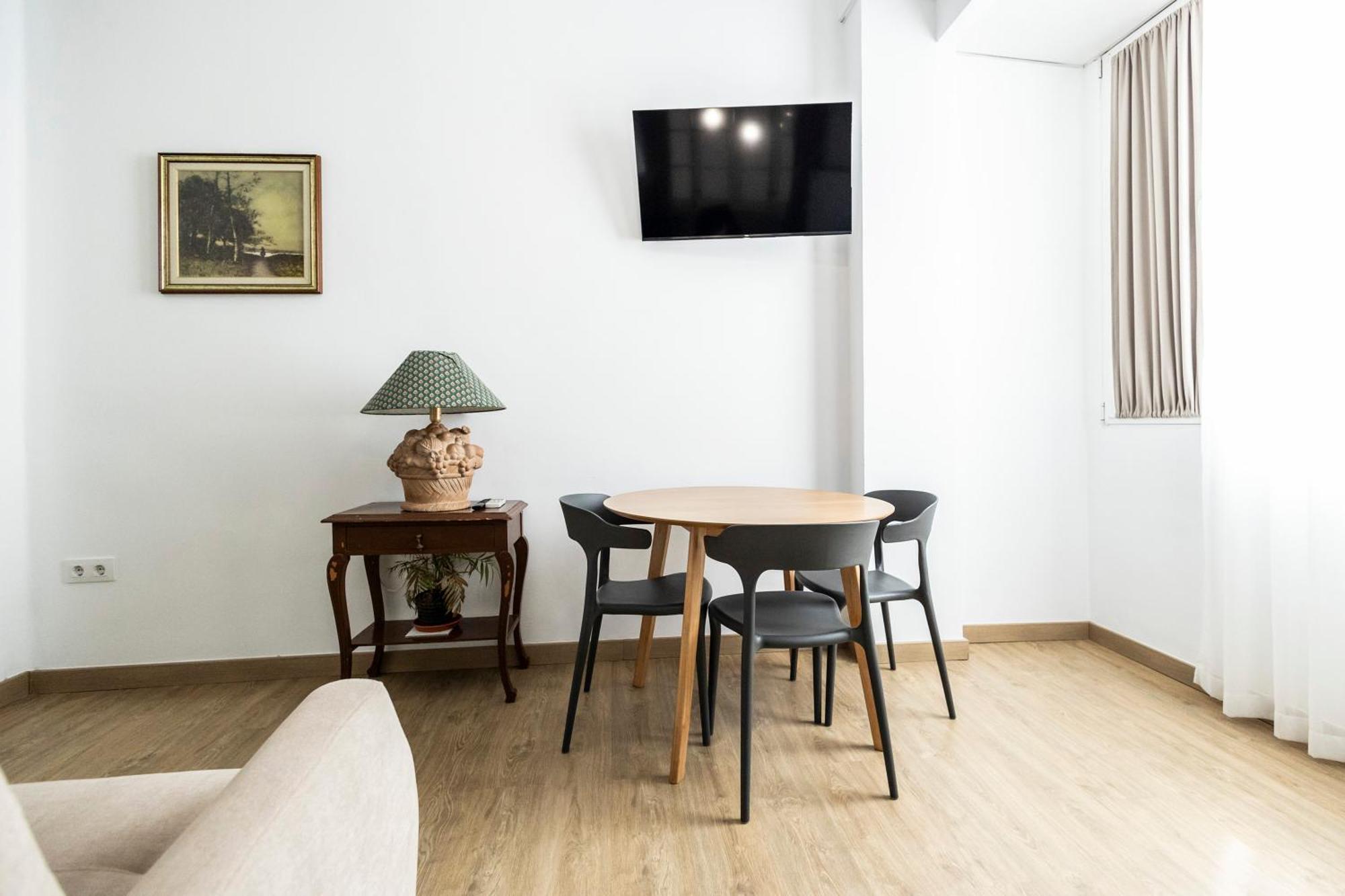 Live In Chianti Apartaments By Concept Flats บาเลนเซีย ภายนอก รูปภาพ