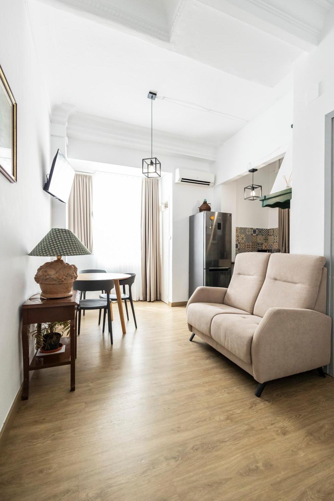 Live In Chianti Apartaments By Concept Flats บาเลนเซีย ภายนอก รูปภาพ