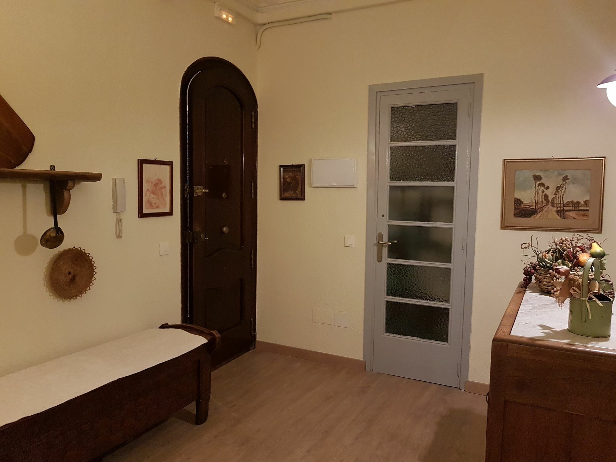 Live In Chianti Apartaments By Concept Flats บาเลนเซีย ภายนอก รูปภาพ
